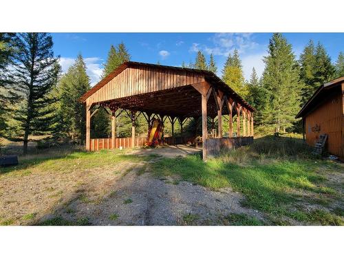 2200 Yellowhead Highway S, Clearwater, BC - Outdoor With Backyard