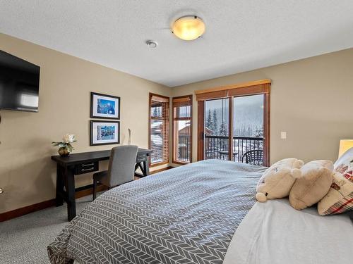 9-5035 Valley Drive, Sun Peaks, BC - Indoor Photo Showing Bedroom