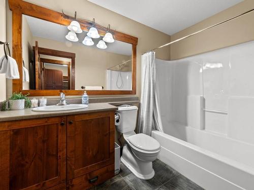 9-5035 Valley Drive, Sun Peaks, BC - Indoor Photo Showing Bathroom