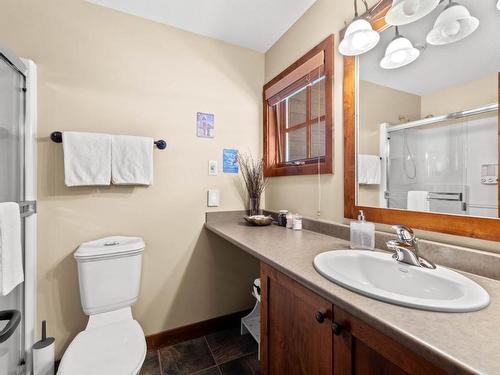 9-5035 Valley Drive, Sun Peaks, BC - Indoor Photo Showing Bathroom