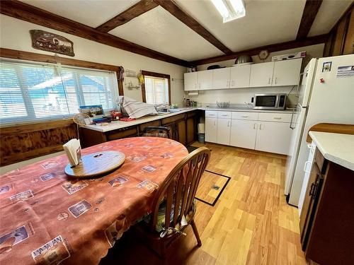 2614 Otter Avenue, Coalmont-Tulameen, BC - Indoor Photo Showing Kitchen