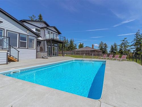 709 Bexhill Rd, Colwood, BC 