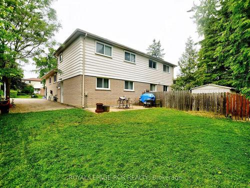 15 Mcdonald Dr, Aurora, ON - Outdoor