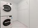 717-28 Ann St, Mississauga, ON  - Indoor Photo Showing Laundry Room 