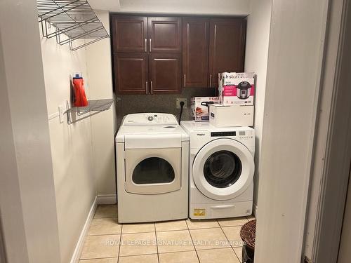 4208 New St, Burlington, ON - Indoor Photo Showing Laundry Room
