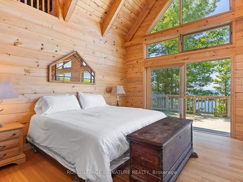 B350 Echo Island, The Archipelago, ON - Indoor Photo Showing Bedroom