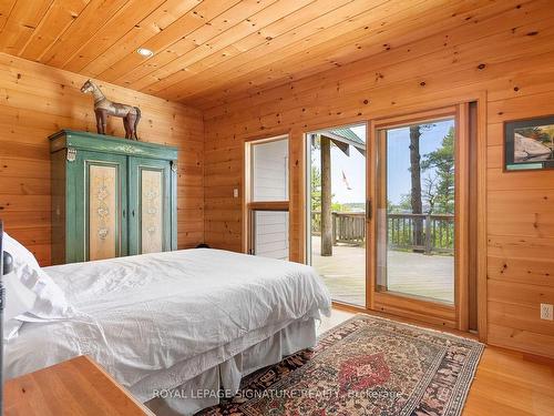 B350 Echo Island, The Archipelago, ON - Indoor Photo Showing Bedroom