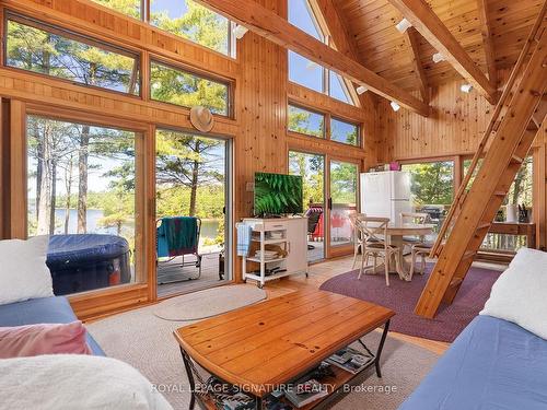 B350 Echo Island, The Archipelago, ON - Indoor Photo Showing Living Room