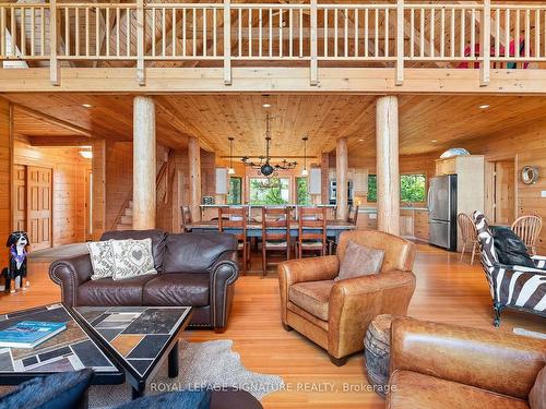 B350 Echo Island, The Archipelago, ON - Indoor Photo Showing Living Room