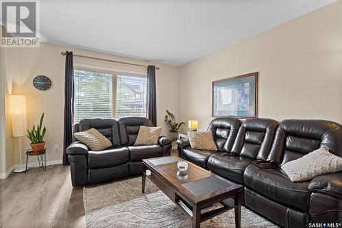 379 Levalley Cove, Saskatoon, SK - Indoor Photo Showing Living Room