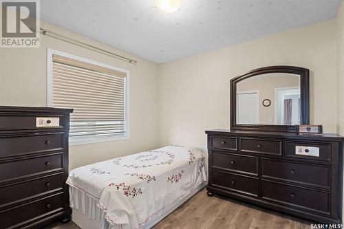 379 Levalley Cove, Saskatoon, SK - Indoor Photo Showing Bedroom