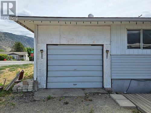 302 9Th Street, Keremeos, BC - Outdoor With Exterior