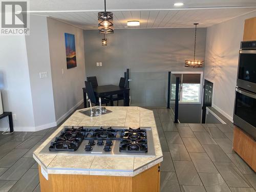 2233 Eagle Bay Road, Blind Bay, BC - Indoor Photo Showing Kitchen