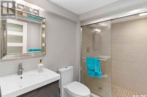 522 Blackthorn Crescent, Saskatoon, SK - Indoor Photo Showing Bathroom