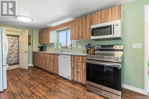 2 Baitley Road, Prince Edward County, ON - Indoor Photo Showing Kitchen