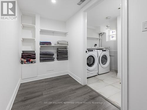 1569 Skyline Drive, Mississauga, ON - Indoor Photo Showing Laundry Room