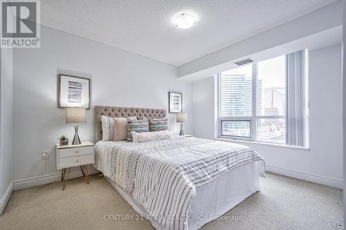 721 - 500 Doris Avenue, Toronto (Willowdale East), ON - Indoor Photo Showing Bedroom