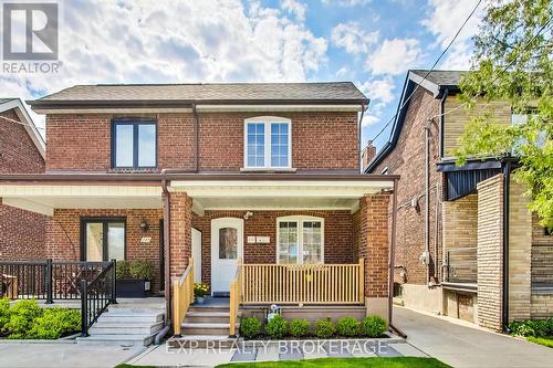 250 Gilbert Avenue, Toronto (Caledonia-Fairbank), ON - Outdoor