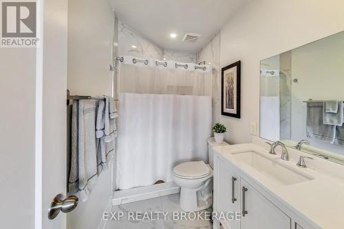 250 Gilbert Avenue, Toronto (Caledonia-Fairbank), ON - Indoor Photo Showing Bathroom