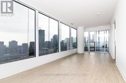 #2906 - 85 Wood Street, Toronto, ON - Indoor Photo Showing Other Room