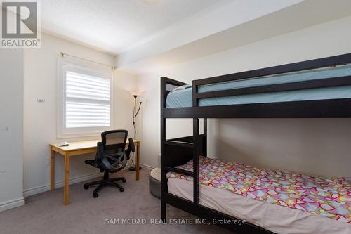 10 - 2212 Bromsgrove Road, Mississauga (Clarkson), ON - Indoor Photo Showing Bedroom