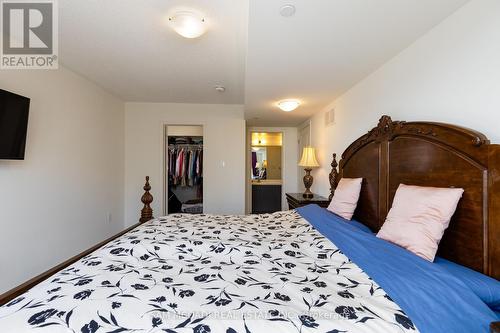 10 - 2212 Bromsgrove Road, Mississauga (Clarkson), ON - Indoor Photo Showing Bedroom