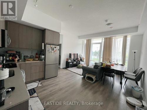 203 - 36 Forest Manor Road, Toronto, ON - Indoor Photo Showing Kitchen