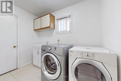 563 Nisbet Court, Mississauga, ON - Indoor Photo Showing Laundry Room