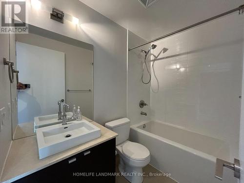 909 - 105 The Queensway, Toronto (High Park-Swansea), ON - Indoor Photo Showing Bathroom