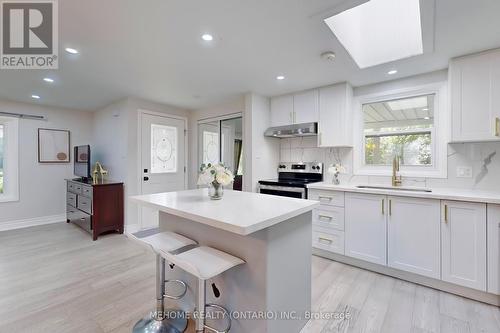 68 Amos Avenue, Waterloo, ON - Indoor Photo Showing Kitchen With Upgraded Kitchen