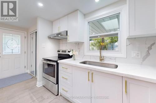 68 Amos Avenue, Waterloo, ON - Indoor Photo Showing Kitchen