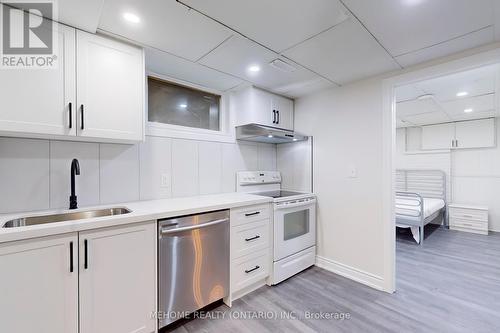 68 Amos Avenue, Waterloo, ON - Indoor Photo Showing Kitchen