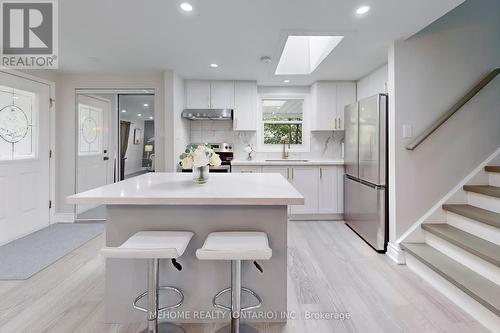 68 Amos Avenue, Waterloo, ON - Indoor Photo Showing Kitchen With Upgraded Kitchen