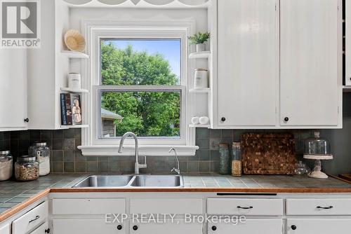 184 Westcott Street, Peterborough, ON - Indoor Photo Showing Kitchen With Double Sink