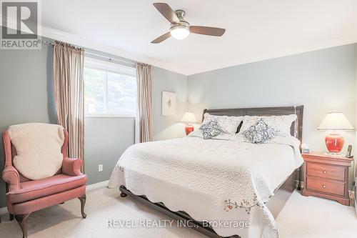 9 Samuel Place, Kawartha Lakes, ON - Indoor Photo Showing Bedroom