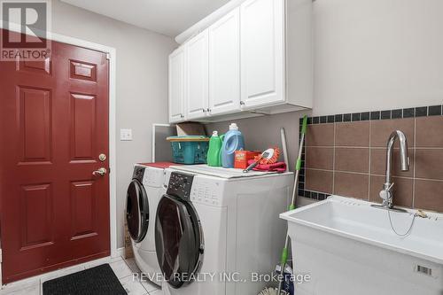 9 Samuel Place, Kawartha Lakes, ON - Indoor Photo Showing Laundry Room