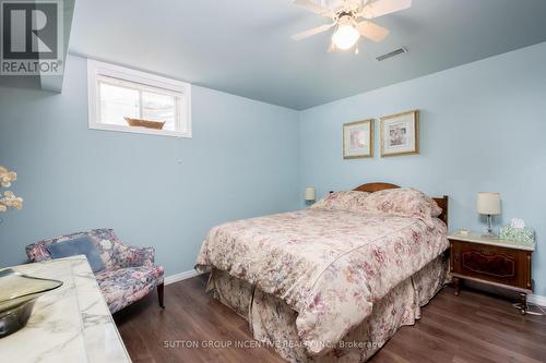 51 Knox Road W, Wasaga Beach, ON - Indoor Photo Showing Bedroom