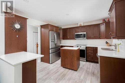 51 Knox Road W, Wasaga Beach, ON - Indoor Photo Showing Kitchen