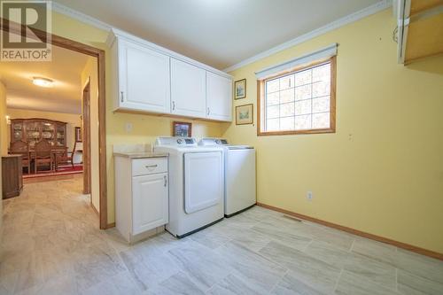 1205 Fox Tree Road, Creston, BC - Indoor Photo Showing Laundry Room