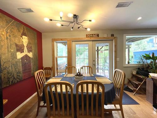 1015 Carbonate Street, Nelson, BC - Indoor Photo Showing Dining Room