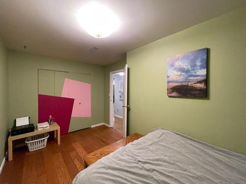 1015 Carbonate Street, Nelson, BC - Indoor Photo Showing Bedroom