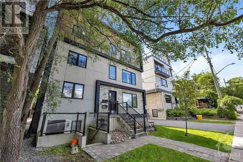 460 Nelson Street, Ottawa, ON - Outdoor