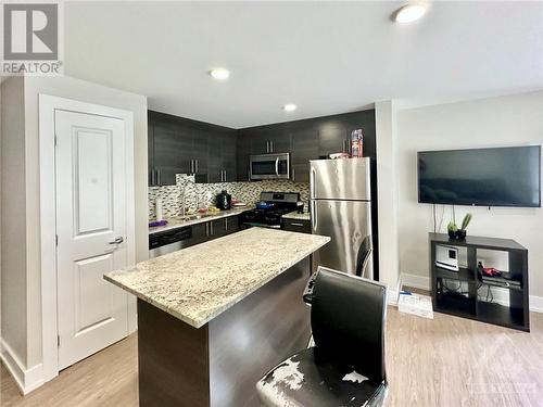 460 Nelson Street, Ottawa, ON - Indoor Photo Showing Kitchen