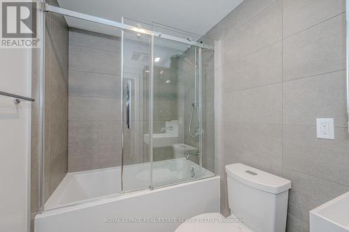 610 - 370 Martha Street W, Burlington, ON - Indoor Photo Showing Bathroom