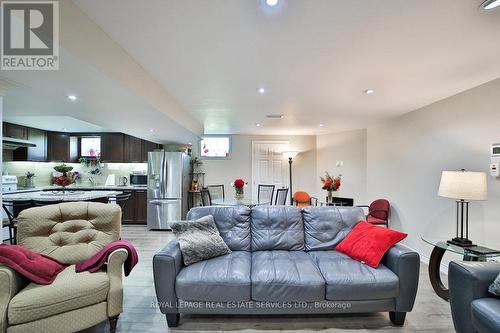 44 Game Creek Crescent, Brampton (Northwest Sandalwood Parkway), ON - Indoor Photo Showing Living Room