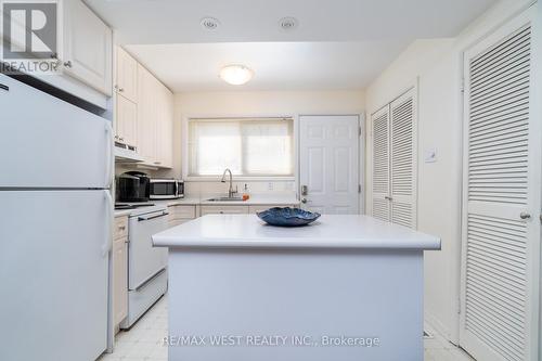 209513 Hwy 26, Blue Mountains, ON - Indoor Photo Showing Kitchen