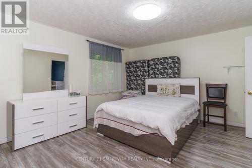 1070 Tally-Ho Winter Park Road, Lake Of Bays, ON - Indoor Photo Showing Bedroom