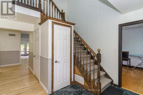 1070 Tally-Ho Winter Park Road, Lake Of Bays, ON - Indoor Photo Showing Other Room