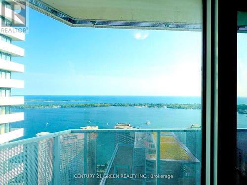 5407 - 100 Harbour Street, Toronto, ON -  With Body Of Water With View