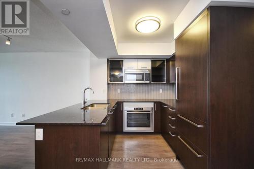 1806 - 5162 Yonge Street, Toronto, ON - Indoor Photo Showing Kitchen With Upgraded Kitchen